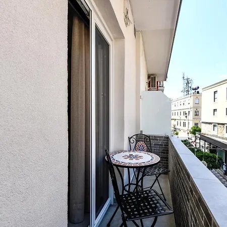 Sunny Luxury Grey Appartement *